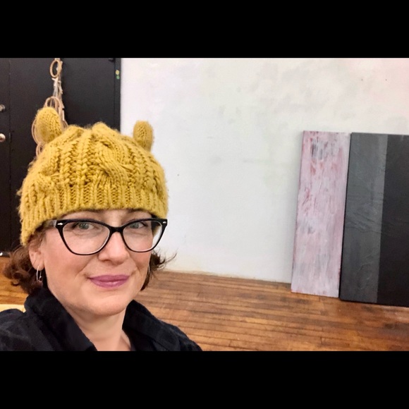 Meet your Posher, Eirene - Picture 1 of 1